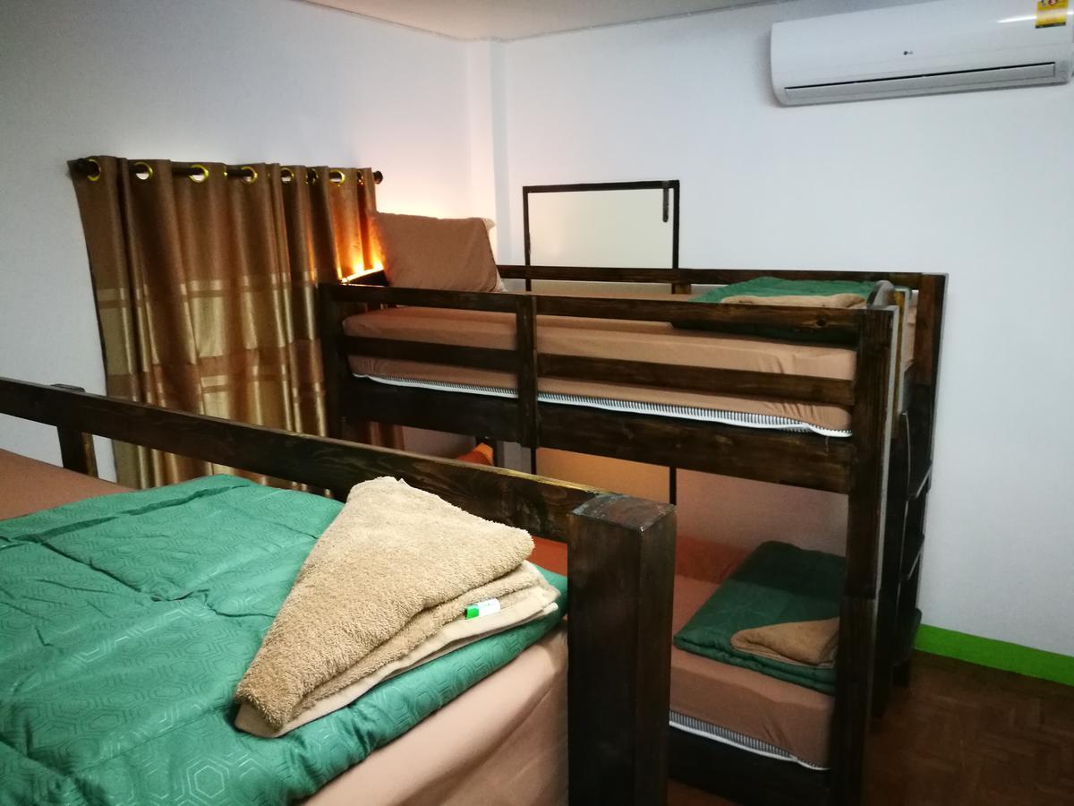 Stay With Jame Hostel Chiang Mai Exterior photo